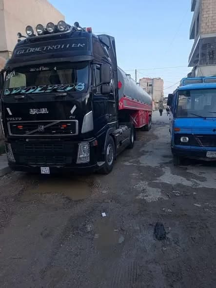 صورة من إعلان: للبيع راس فولفو اف اتش مع صهريج (3)